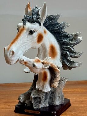 White and Brown Horse Bust Sculpture - American Farm Collection Mare and Foal